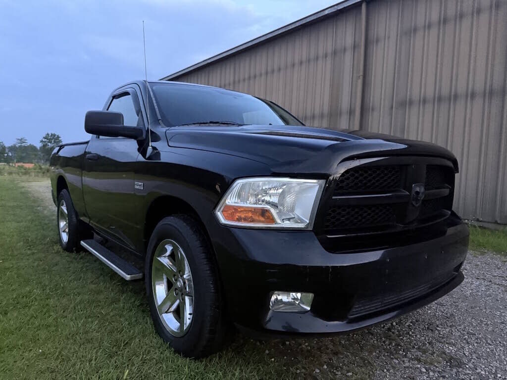 2012 DODGE Ram