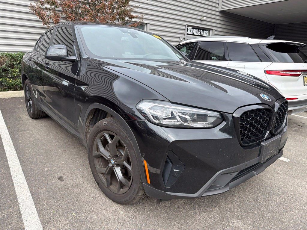 2025 BMW X4