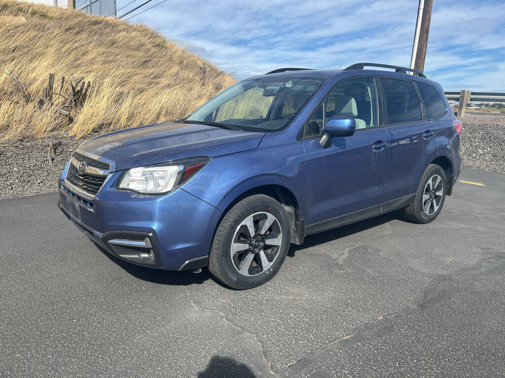 2017 SUBARU Forester