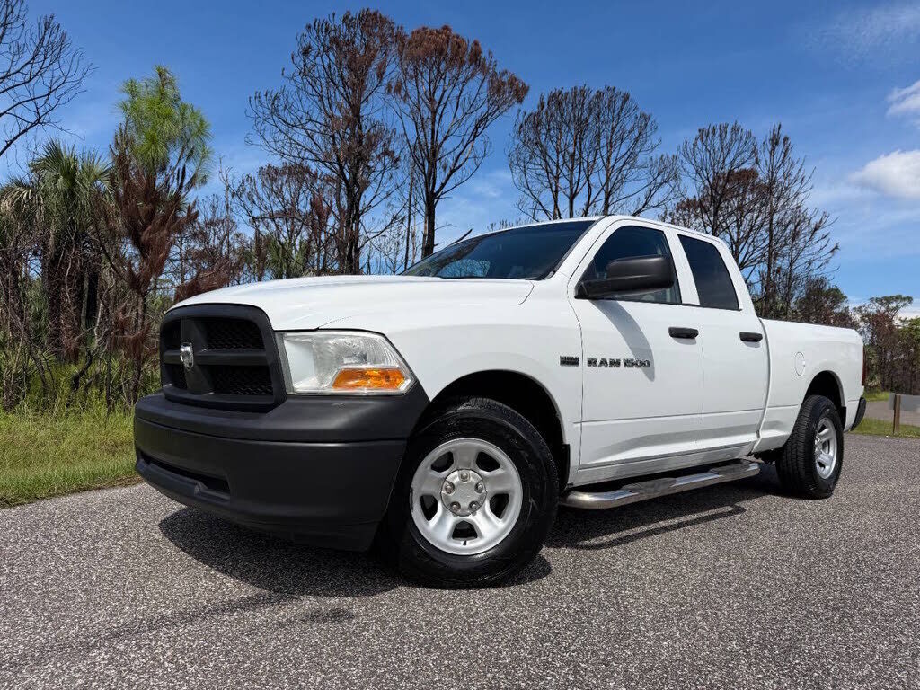 2012 DODGE Ram
