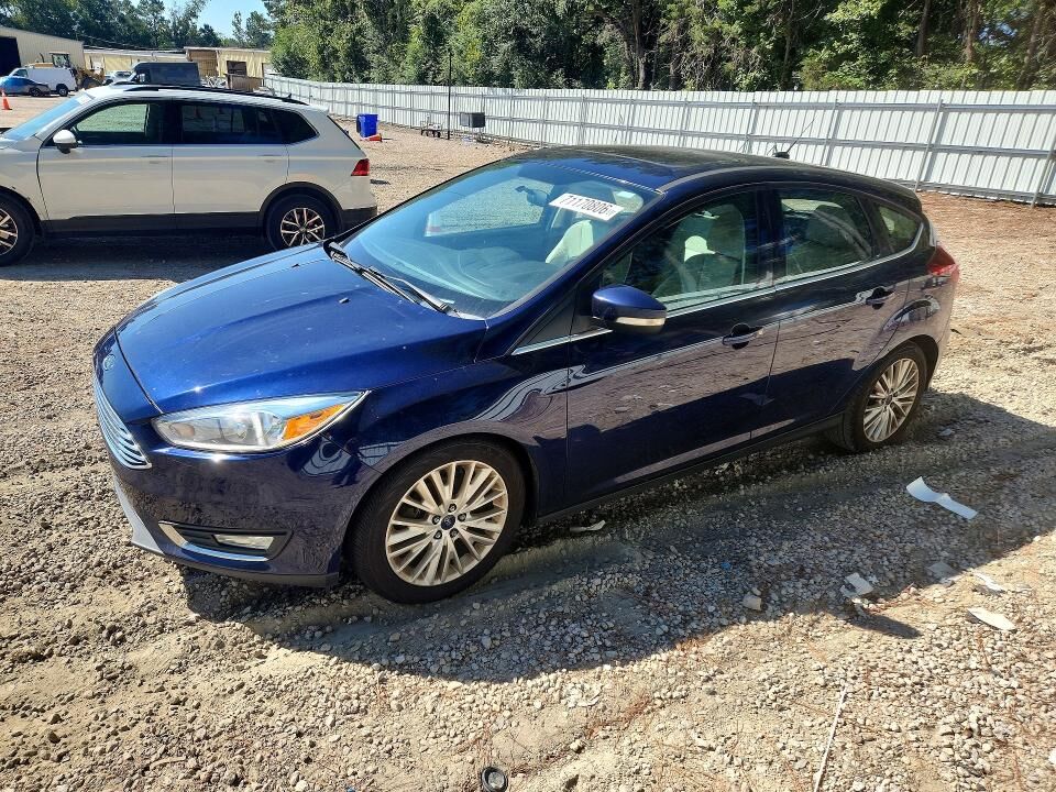 2017 FORD Focus