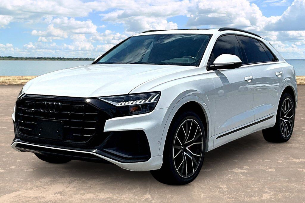 2020 AUDI Q8