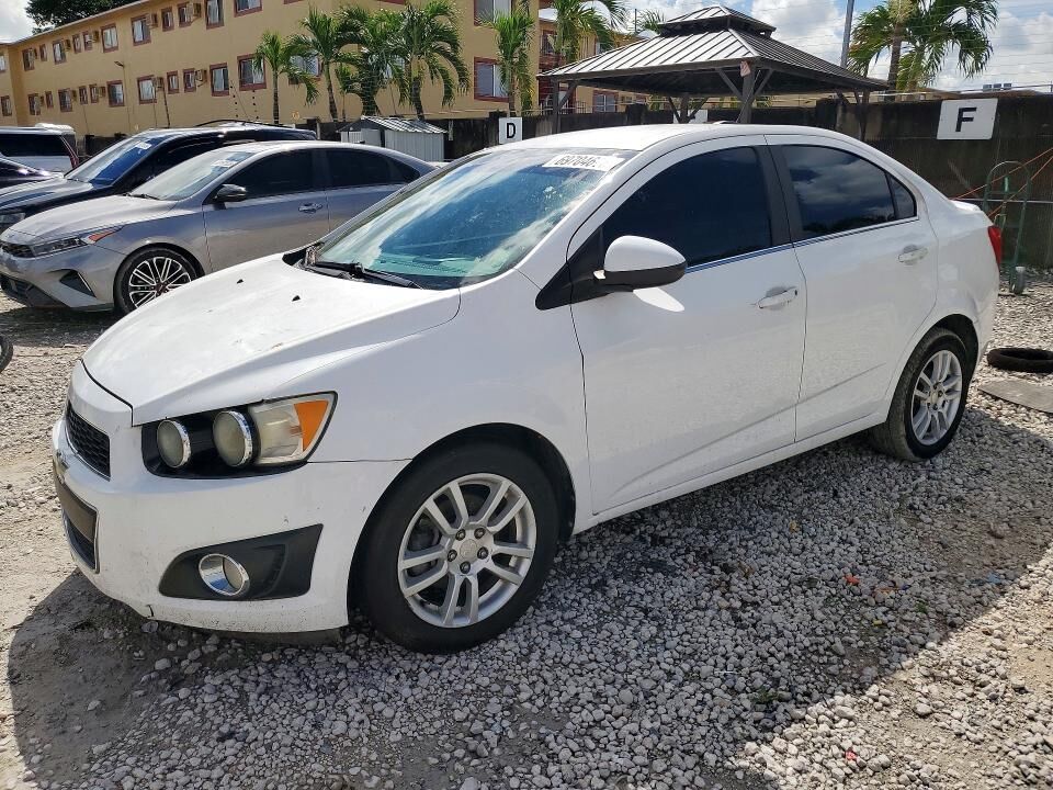 2015 CHEVROLET Sonic