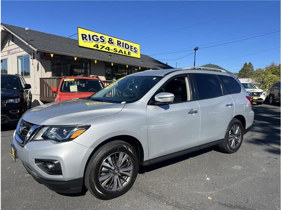 2019 NISSAN Pathfinder