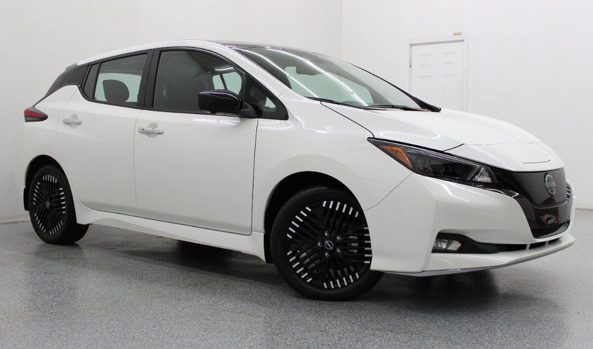 2024 NISSAN Leaf