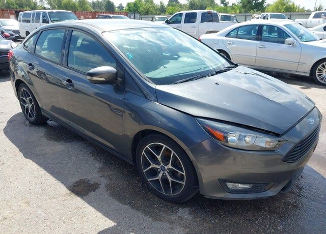 2017 FORD Focus
