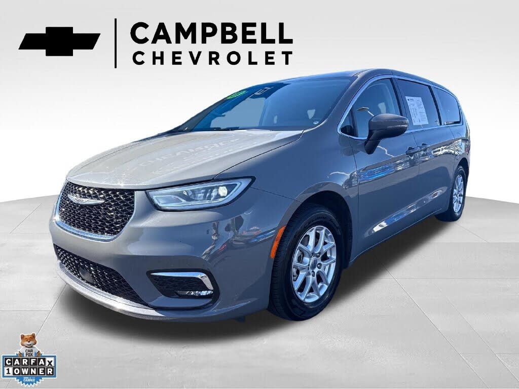 2023 CHRYSLER Pacifica