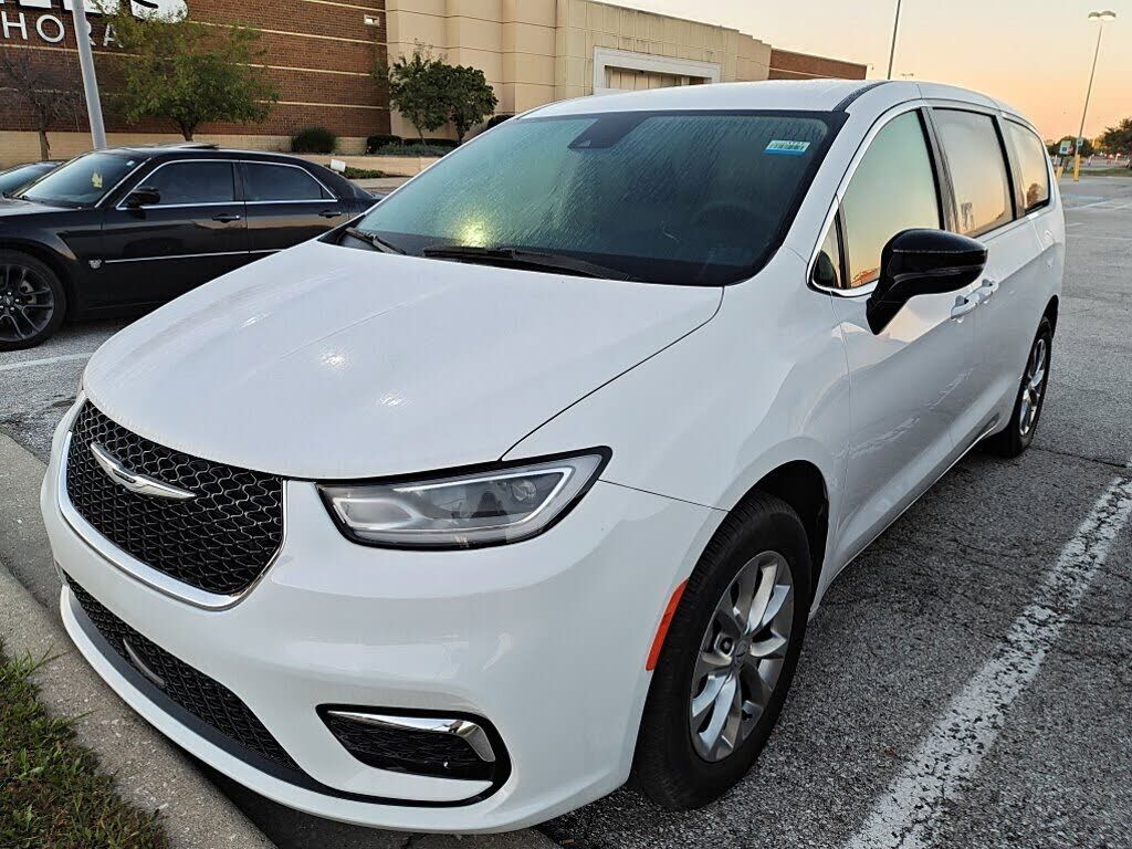 2024 CHRYSLER Pacifica