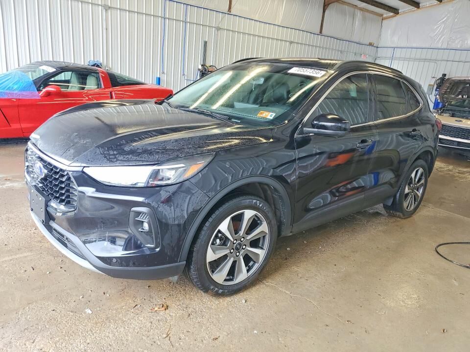 2024 FORD Escape