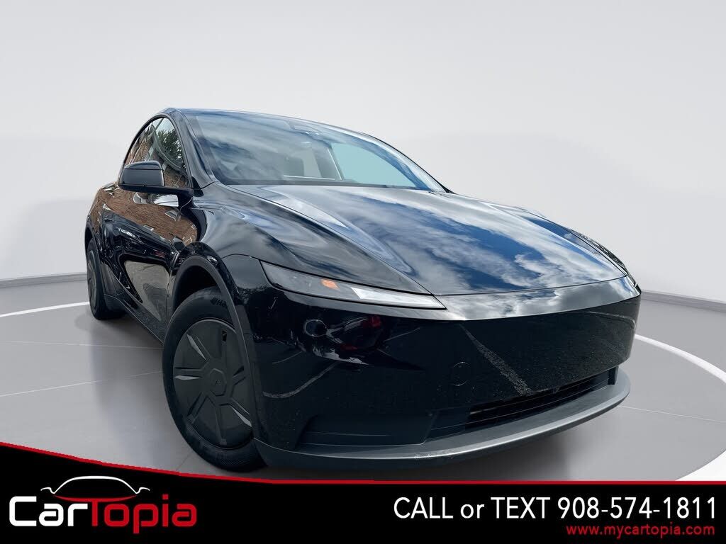 2026 TESLA Model Y