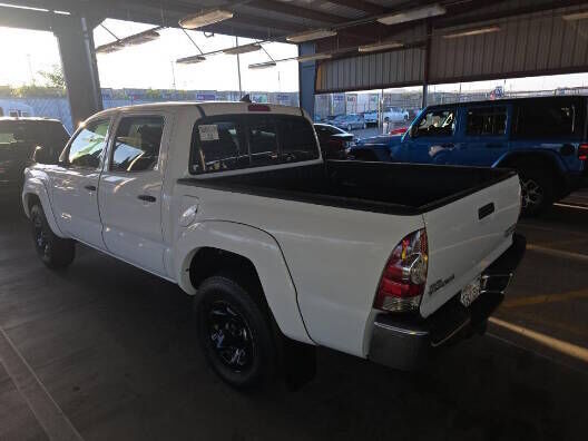 2015 TOYOTA Tacoma