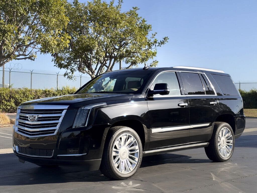 2019 CADILLAC Escalade