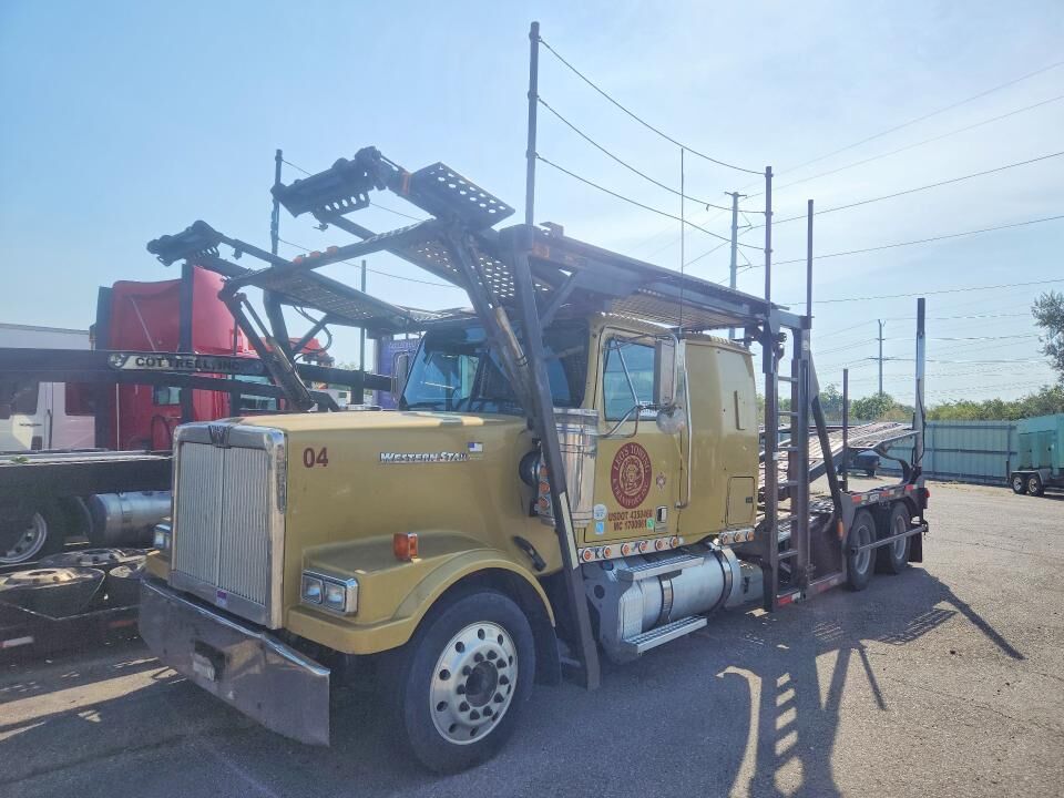 2013 WESTERN STAR 4900