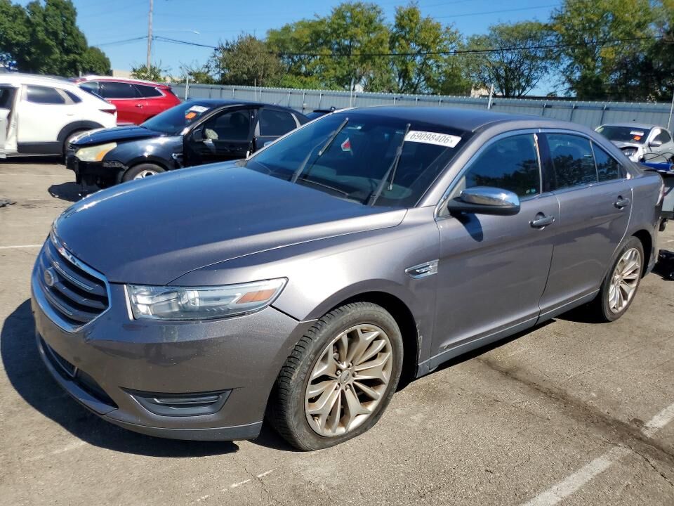 2013 FORD Taurus