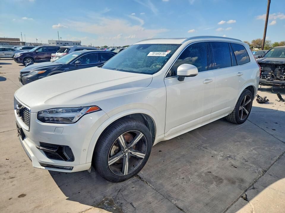 2018 VOLVO XC90