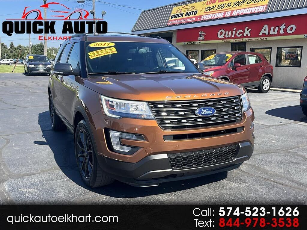 2017 FORD Explorer