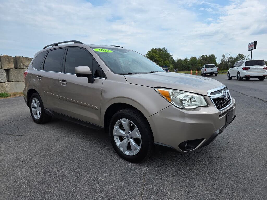 2015 SUBARU Forester