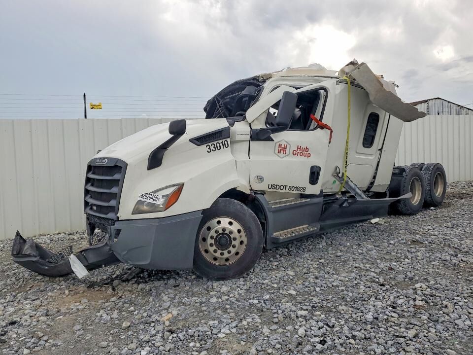 2023 FREIGHTLINER Cascadia