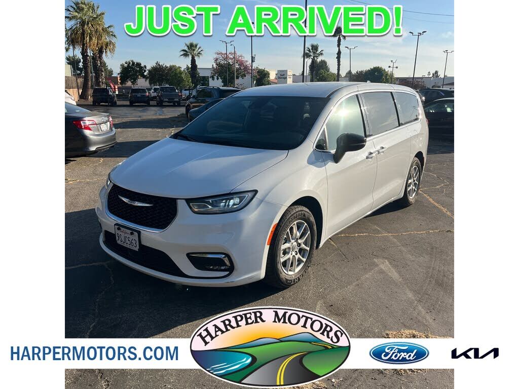2025 CHRYSLER Pacifica