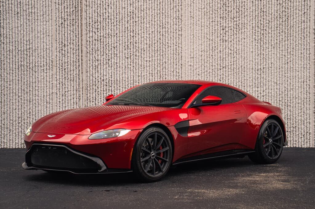 2019 ASTON MARTIN V8 Vantage
