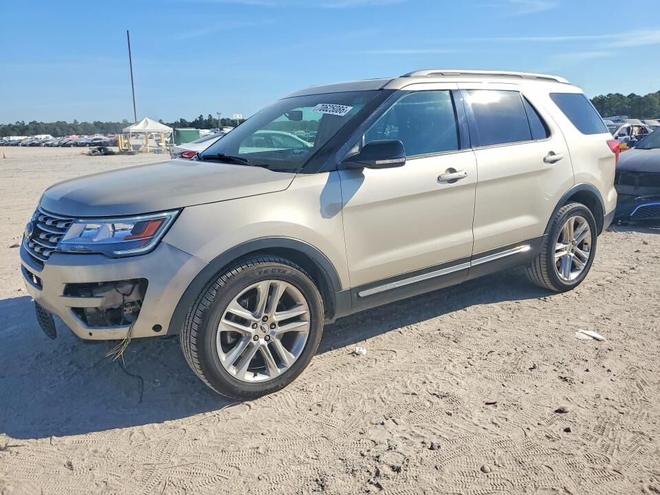 2017 FORD Explorer