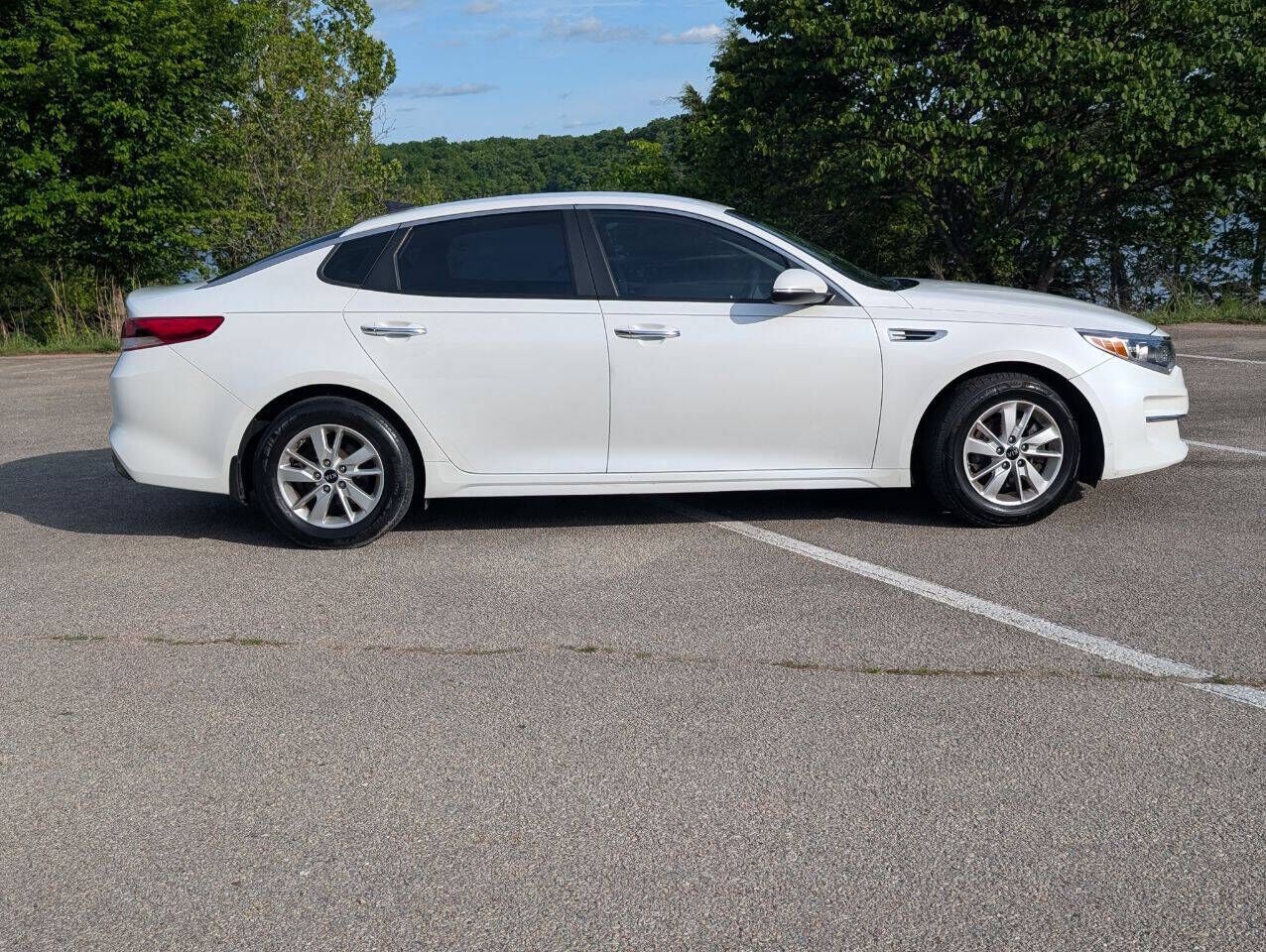 2016 KIA Optima