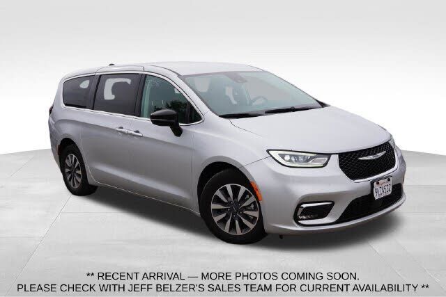 2024 CHRYSLER Pacifica