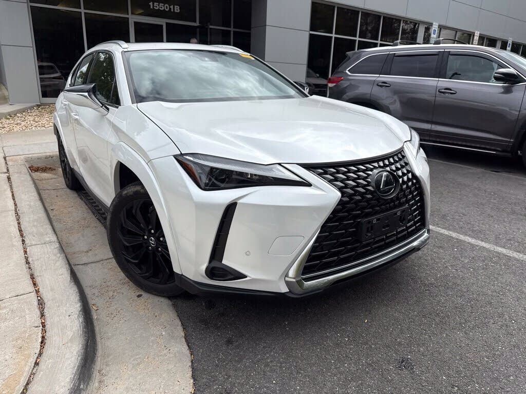 2024 LEXUS UX
