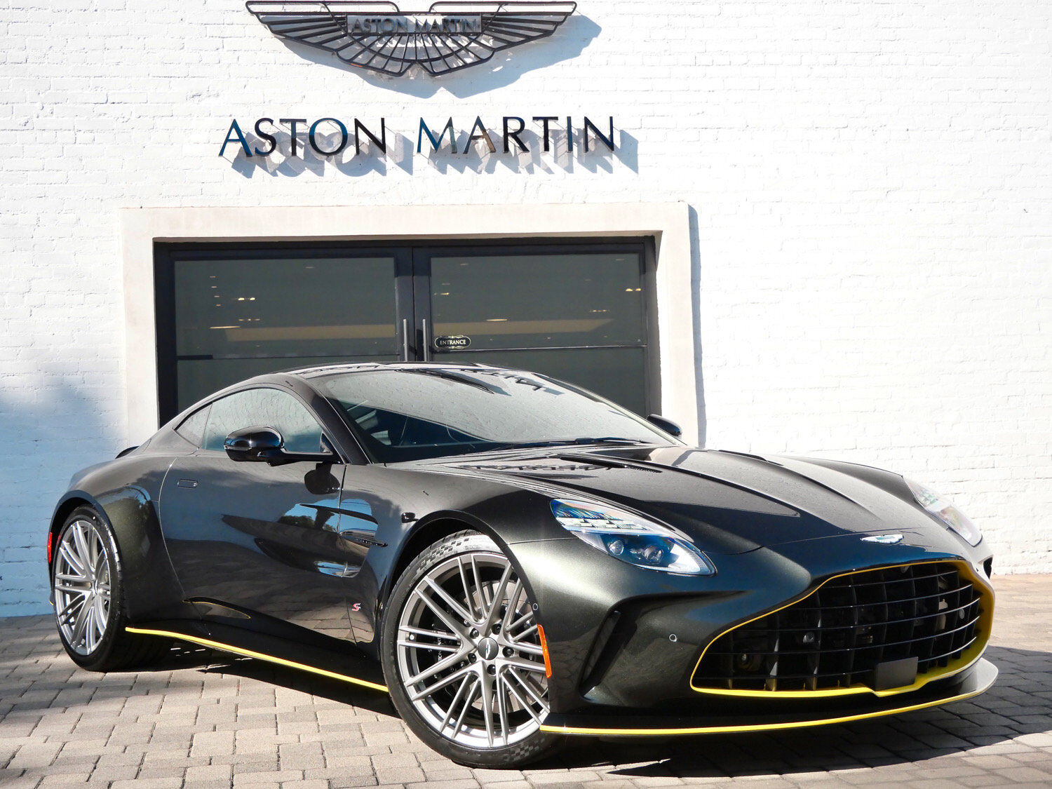 2026 ASTON MARTIN Vantage