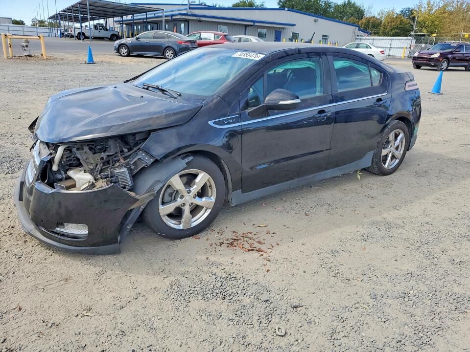 2013 CHEVROLET Volt