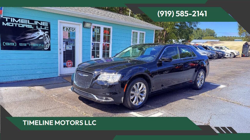 2019 CHRYSLER 300