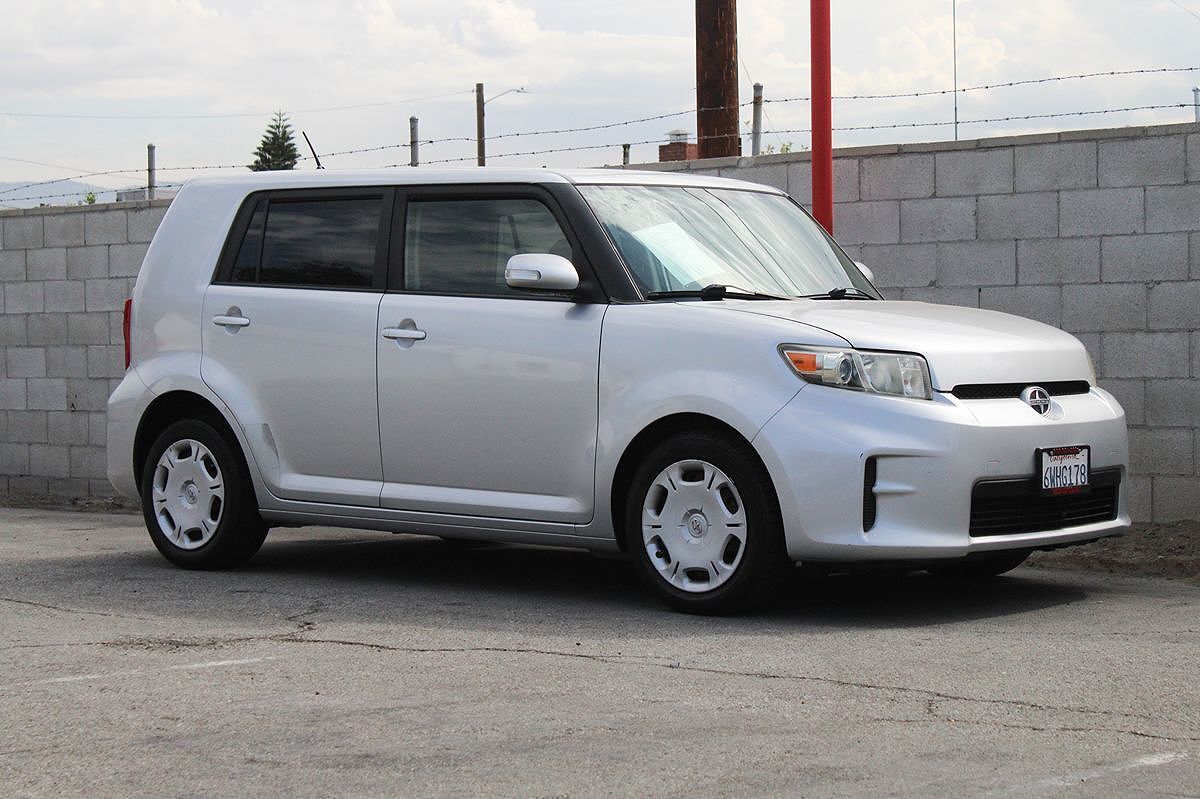 2012 TOYOTA SCION