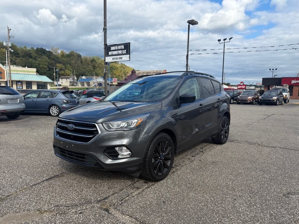 2017 FORD Escape