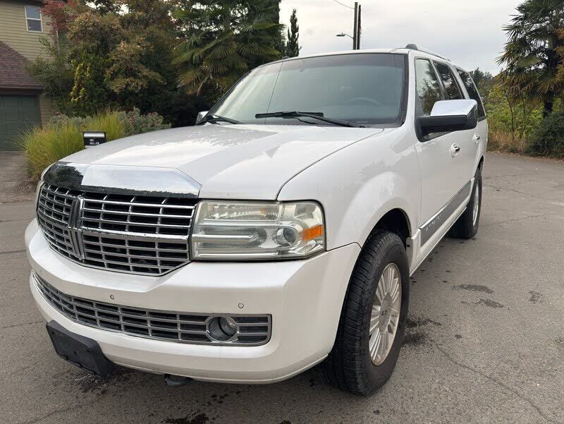 2010 LINCOLN Navigator