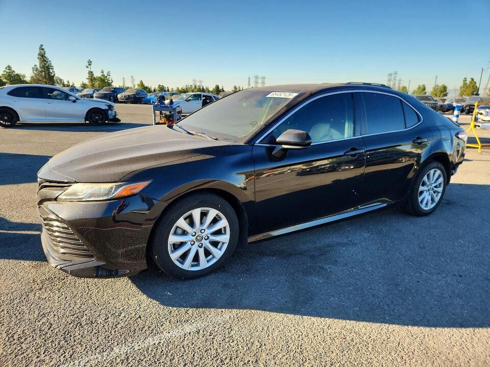 2018 TOYOTA Camry