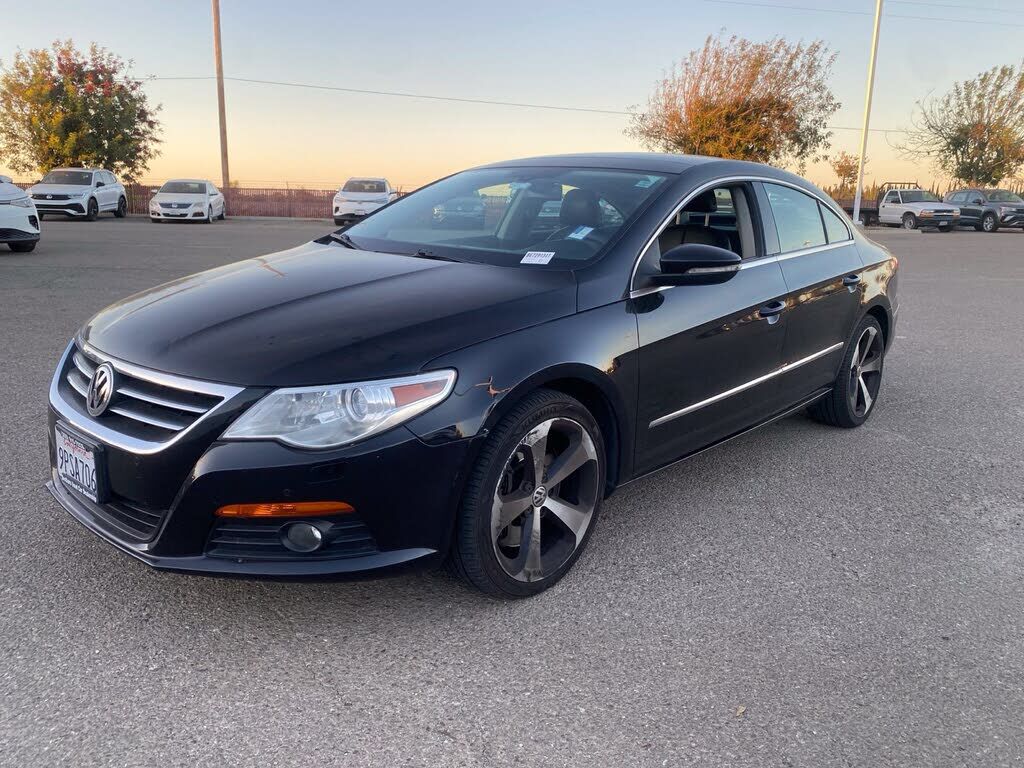 2011 VOLKSWAGEN Passat
