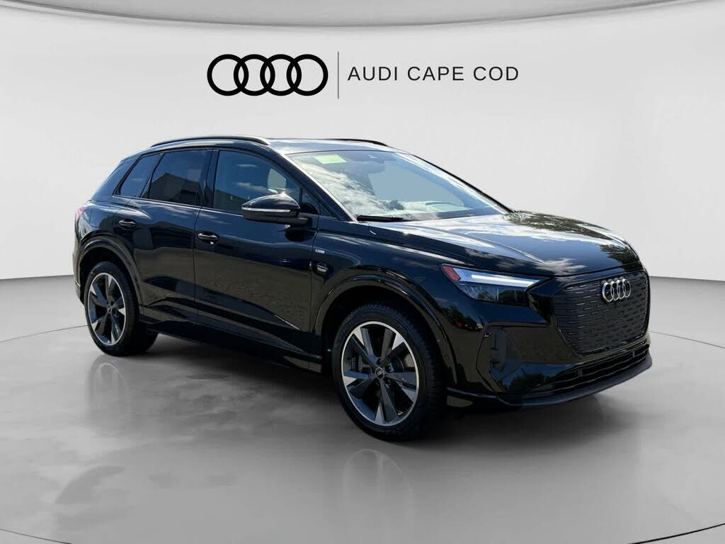 2023 AUDI Q4