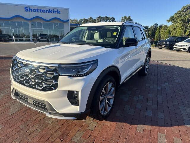 2025 FORD Explorer