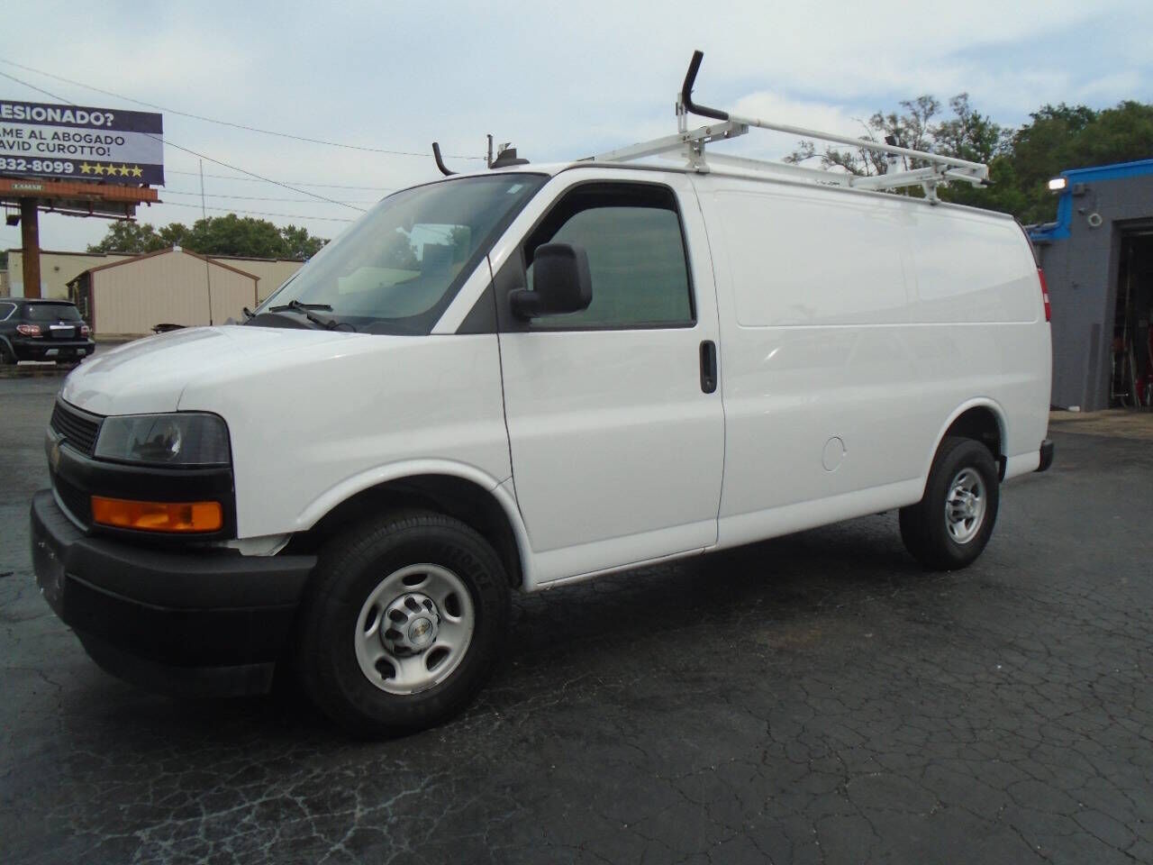 2022 CHEVROLET Express