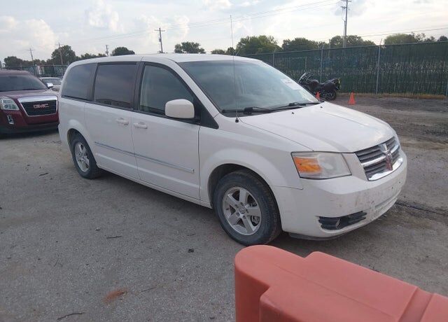 2008 DODGE Caravan