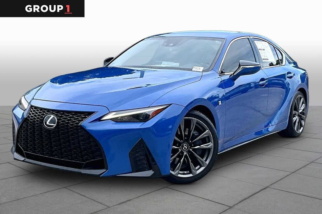 2021 LEXUS IS