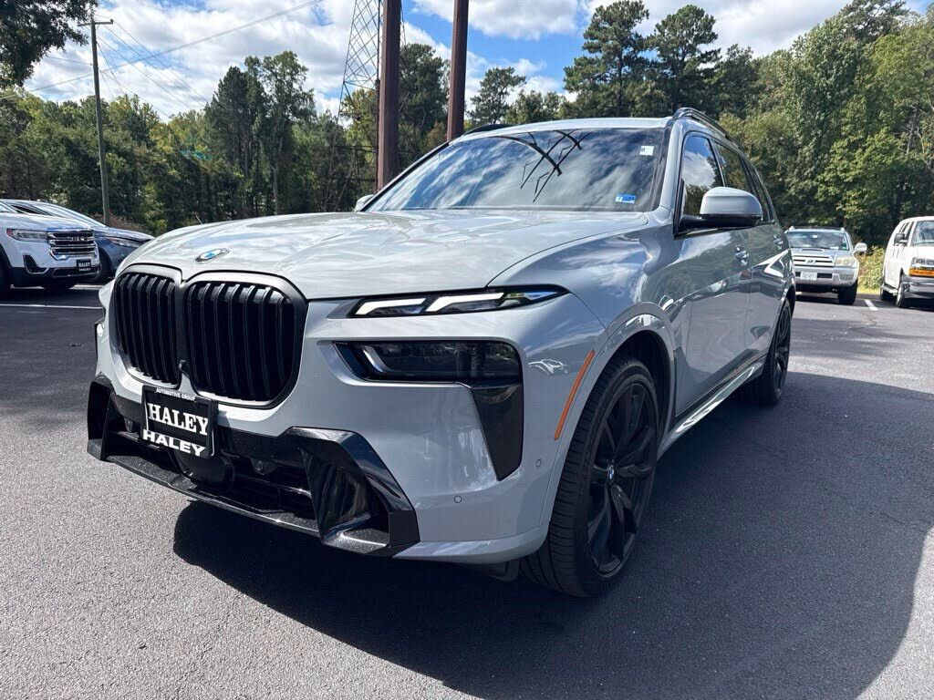 2025 BMW X7