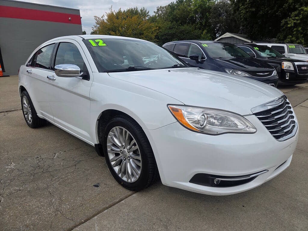 2012 CHRYSLER 200