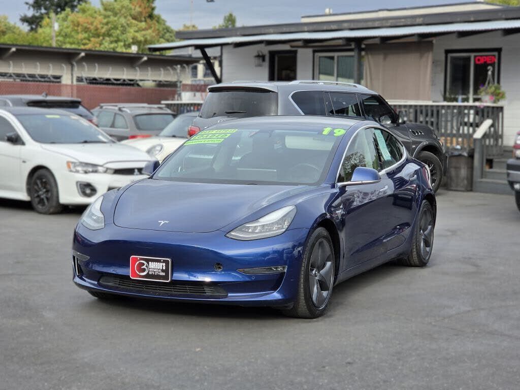 2019 TESLA Model 3