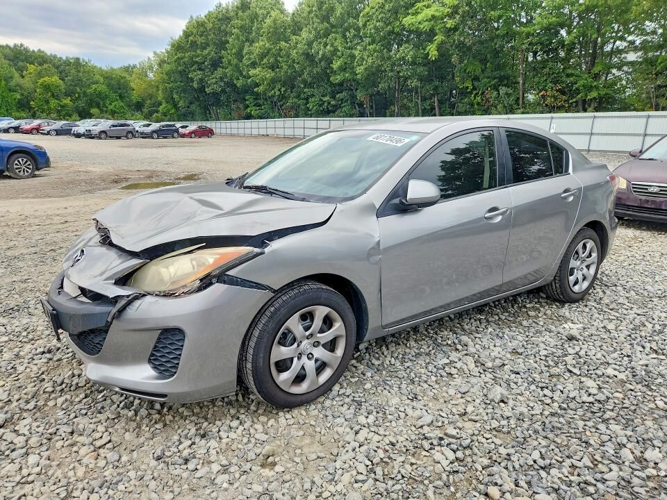 2012 MAZDA Mazda3