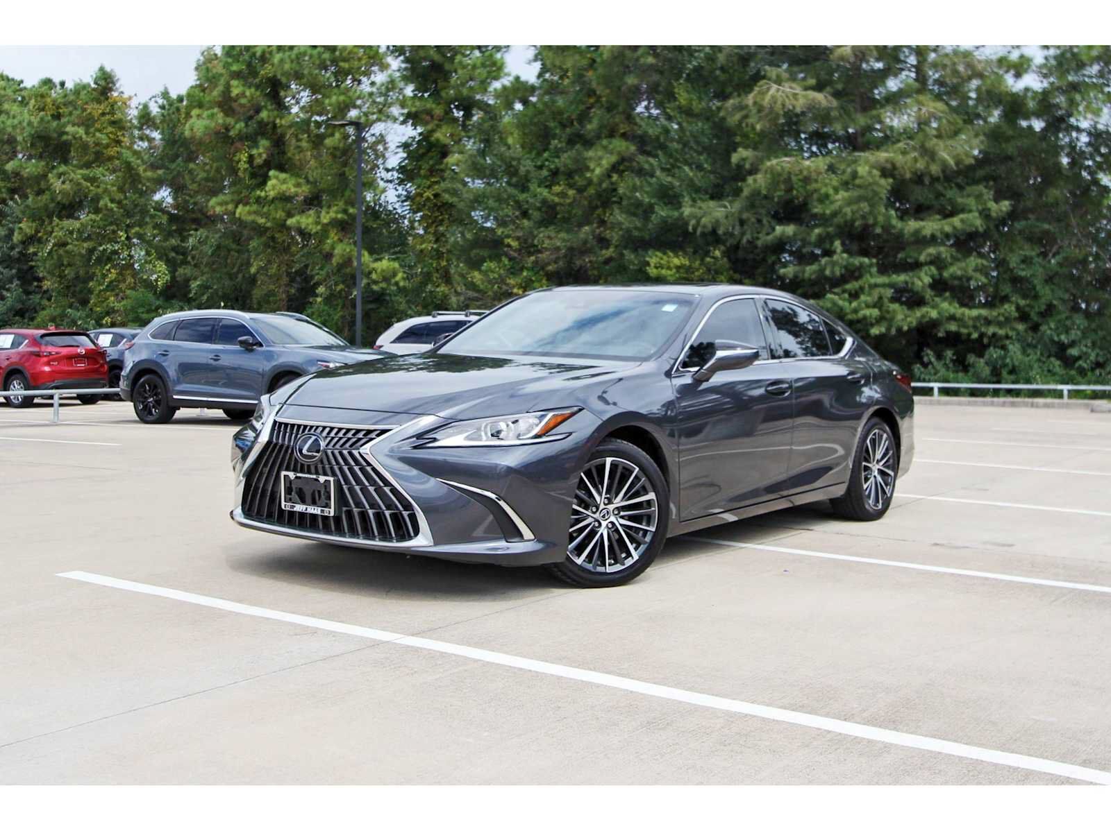 2022 LEXUS ES
