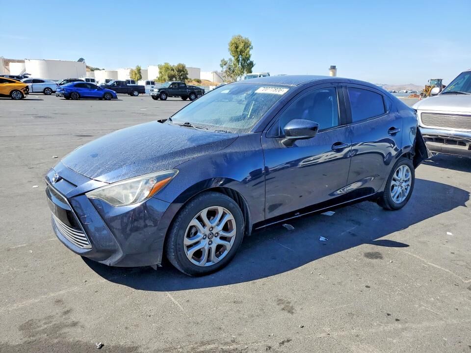 2017 TOYOTA Yaris