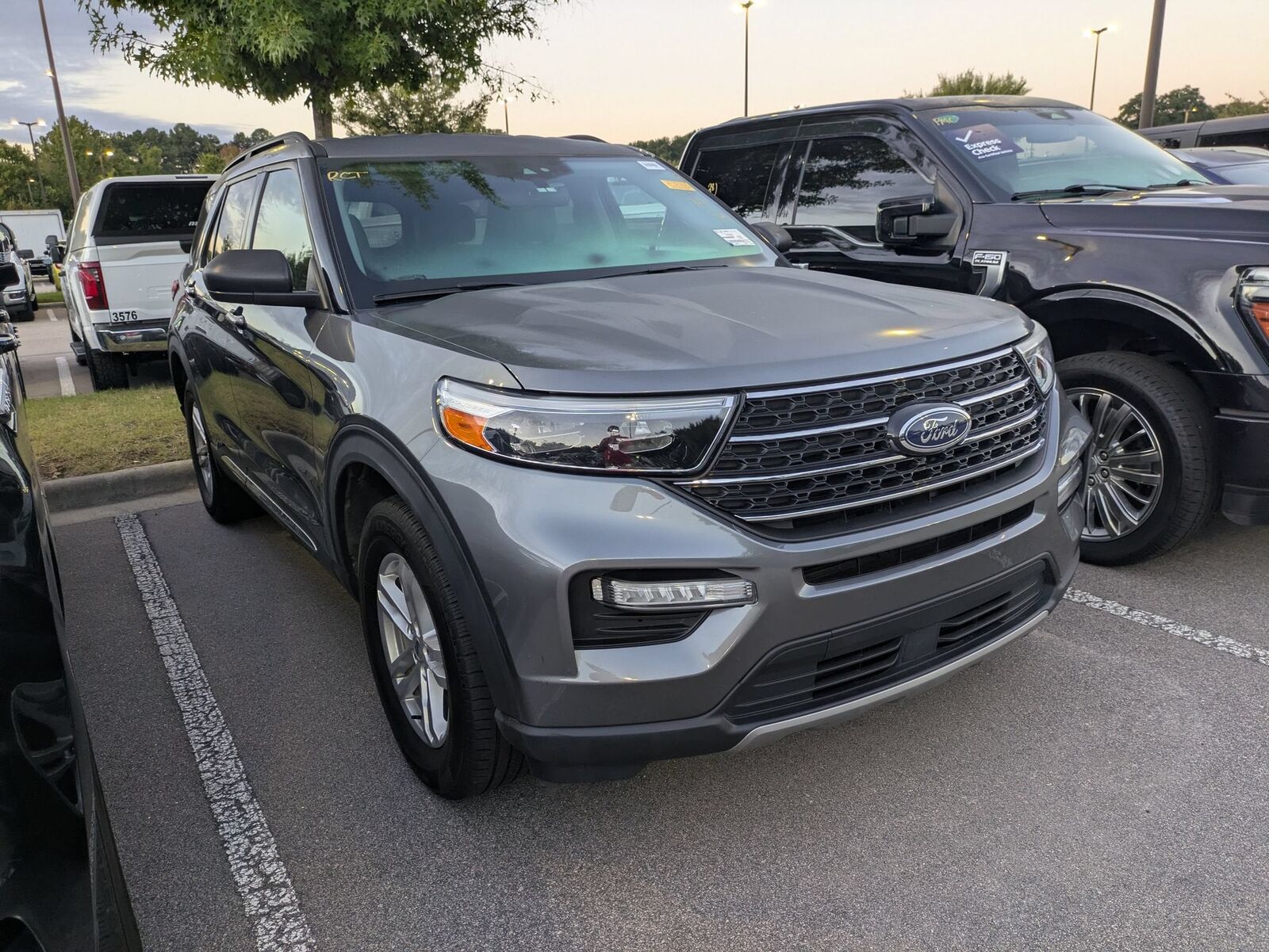 2024 FORD Explorer