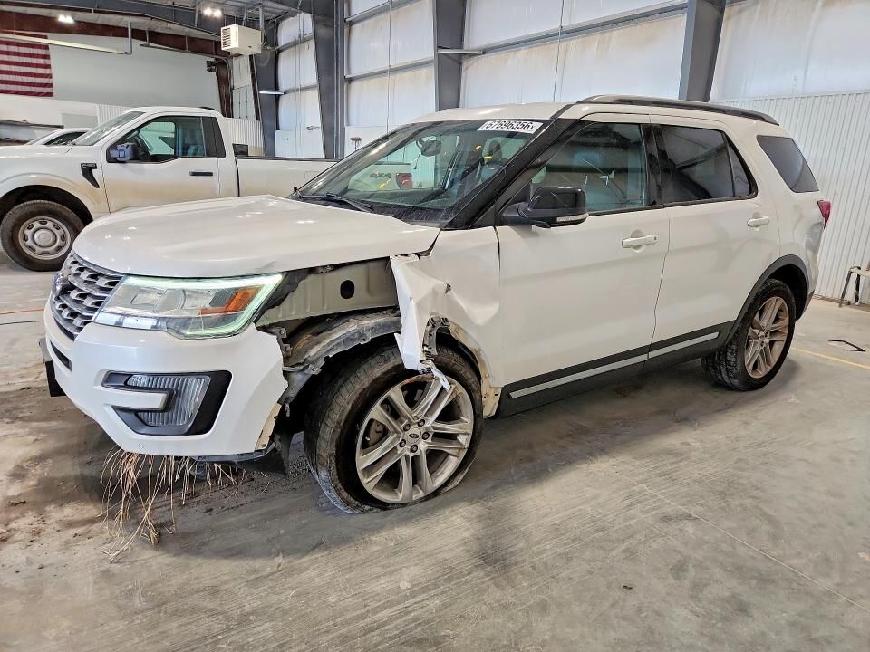 2016 FORD Explorer