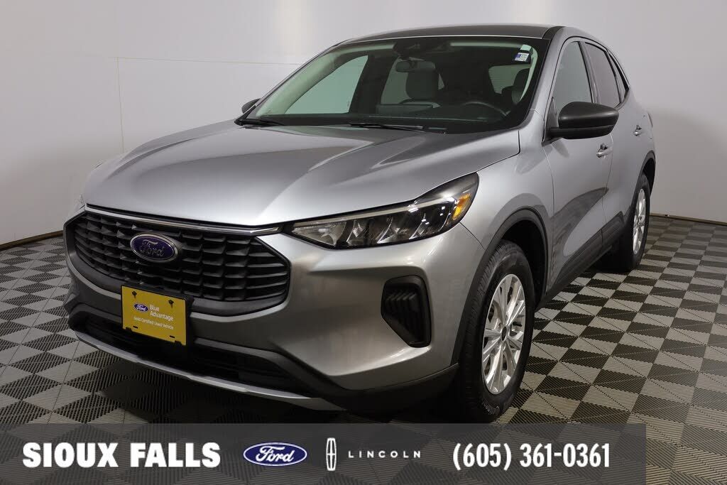 2024 FORD Escape